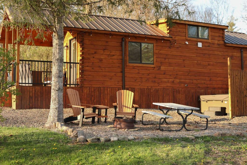 Route 6 Campground Gaines Rom bilde
